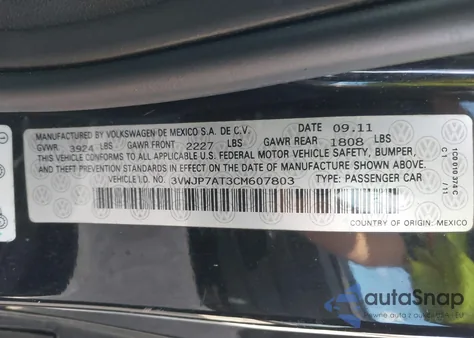 2012 Volkswagen Beetle 2.5L z USA, uszkodzony, nr VIN 3VWJP7AT3CM607803